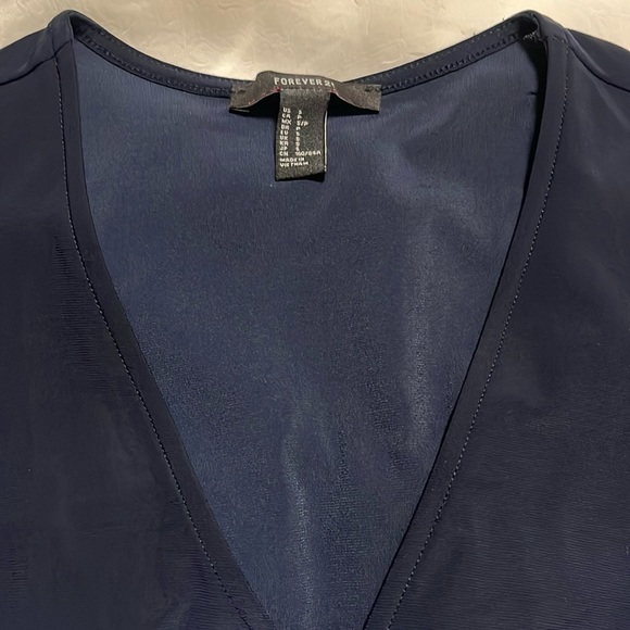 Forever 21 Long Sleeve Wrap Front Dress Small - Picture 2 of 16